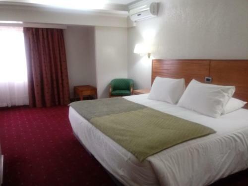 Hotel Gavina Express