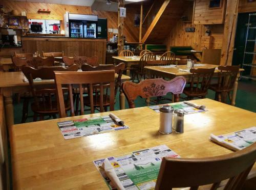 Hotel Madawaska Lodge