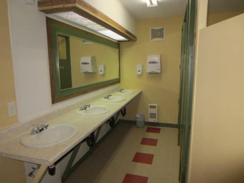 Brackley Beach Hostel