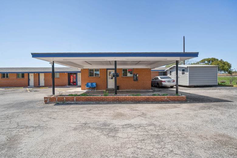Motel Luling Inn