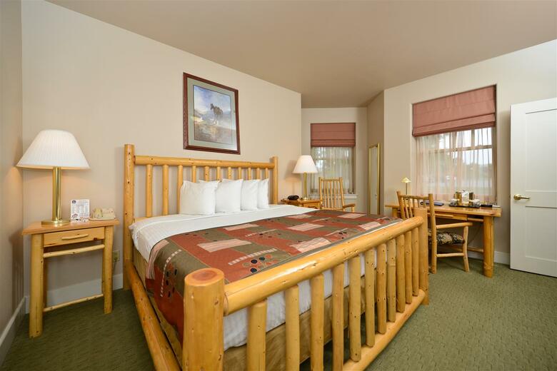 Best Western Plus Plaza Hotel
