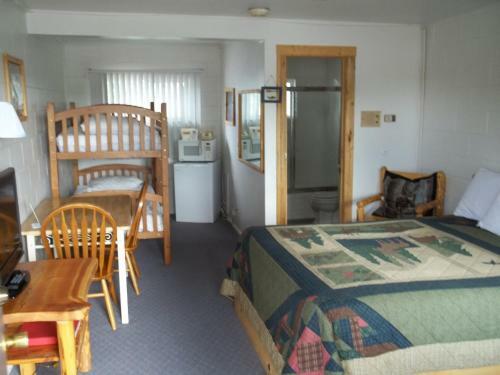 Motel Budget Host Elk Antler Inn