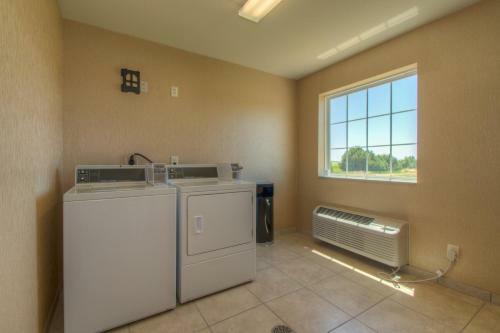Hotel Cobblestone Inn & Suites Eads