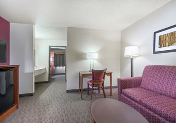 Hotel Americinn Of Baldwin