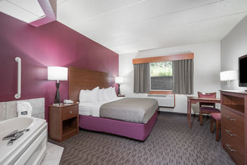 Hotel Americinn Of Baldwin