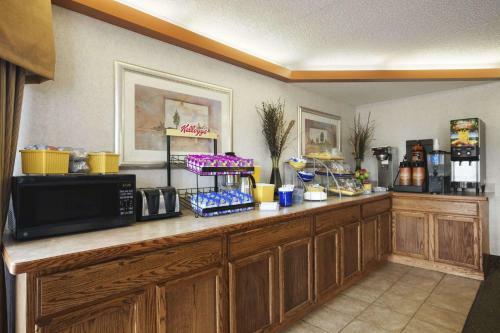 Motel Days Inn Farmville