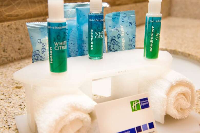 Holiday Inn Express Hotel & Suites Bucyrus