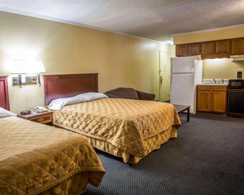 Hotel Rodeway Inn & Suites Plymouth