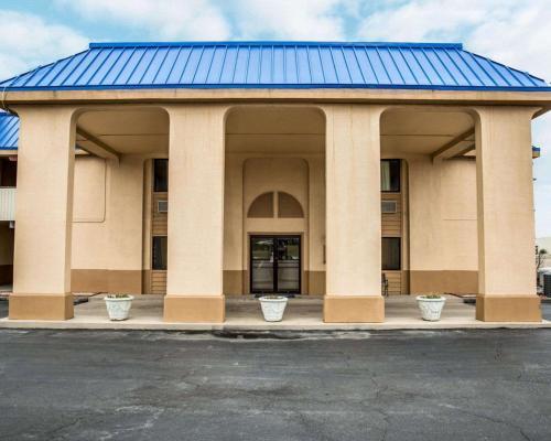 Hotel Rodeway Inn & Suites Plymouth