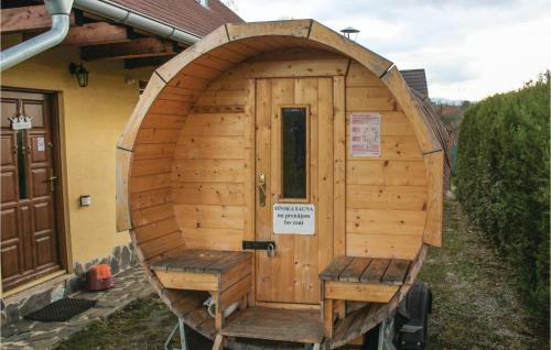 Three-bedroom Holiday Home In Liptovsky Trnovec