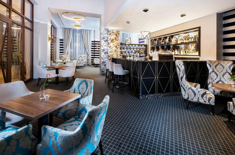 Hotel Kult�ra