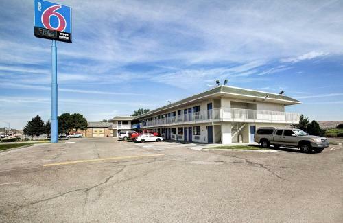 Motel 6 Wells