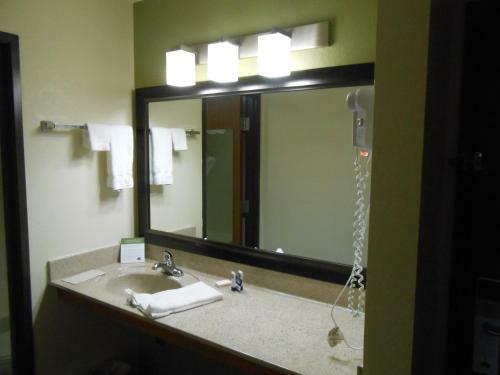 Hotel Americinn Grand Rapids