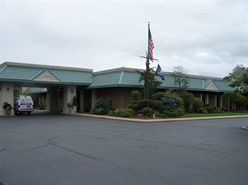 Hotel Sanctuary Inn And Conference Center