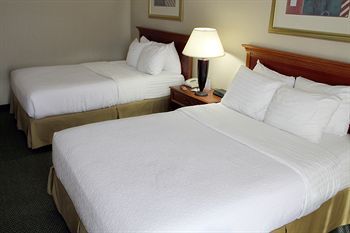 Hotel Sanctuary Inn And Conference Center