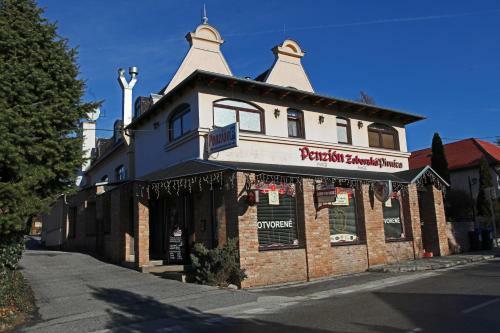 Hostal Penzion & Wellness Zoborska