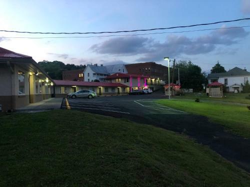 Motel Ellijay Inn