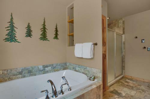 Hostal Rocky Mountain Lodge & Cabins