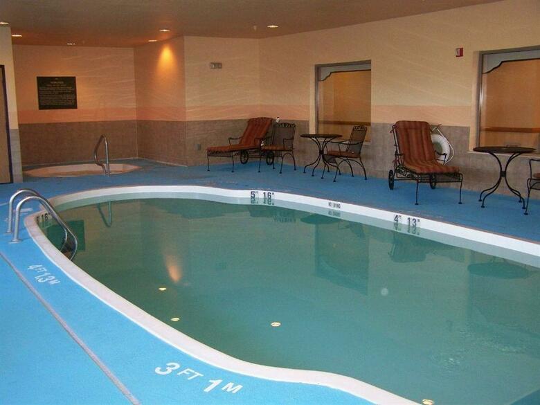 Hotel Holiday Inn Express Kendallville