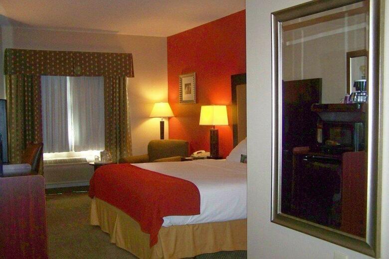 Hotel Holiday Inn Express Kendallville