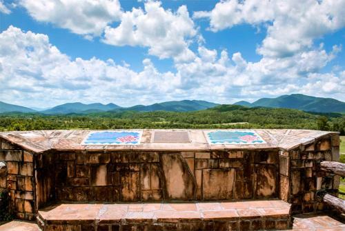 Hotel Brasstown Valley Resort & Spa