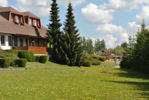 Apartmanovy Dom Slavkov