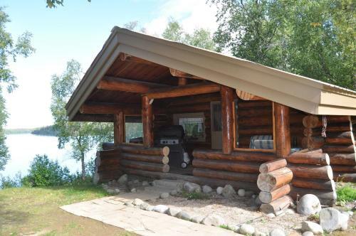 Daniels Lake Lodge Cabins