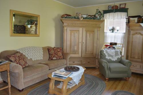 Alaska's Lake Lucille Bed & Breakfast