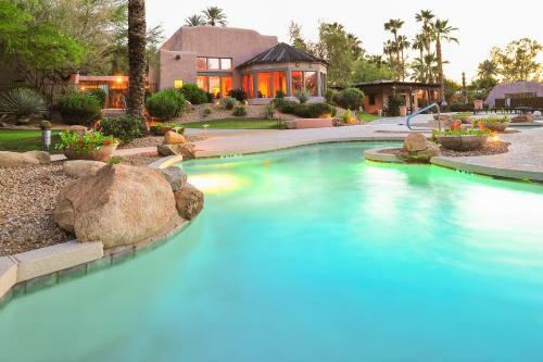 Hotel Rancho Manana Resort