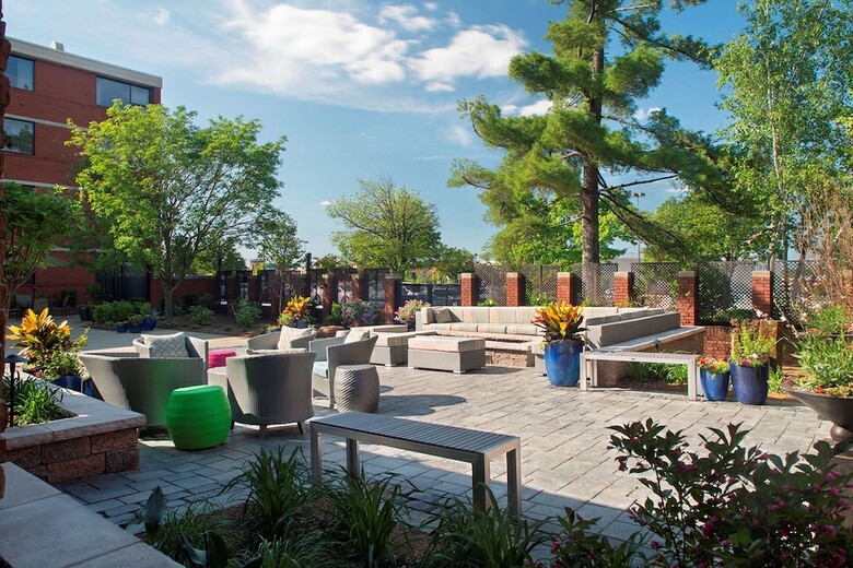 Hotel Doubletree By Hilton Akron Fairlawn