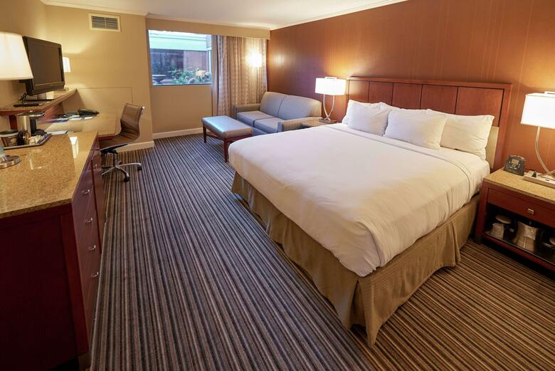 Hotel Doubletree By Hilton Akron Fairlawn