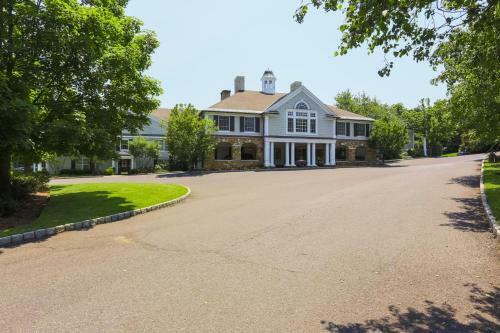 Hotel The Olde Mill Inn Basking Ridge