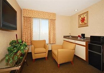 Holiday Inn Express Hotel & Suites Lexington