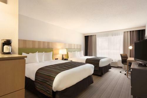 Hotel Country Inn & Suites Chippewa Falls