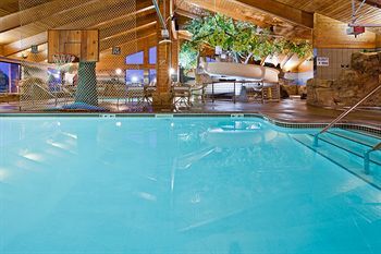 Americinn Hotel & Suites Chippewa Falls