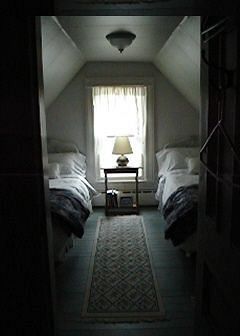 Estabrook House Bed And Breakfast