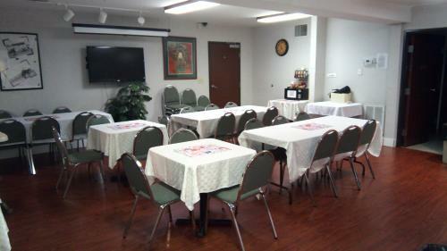 Hotel Omak Inn
