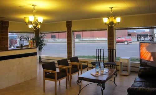 Mac's Motel
