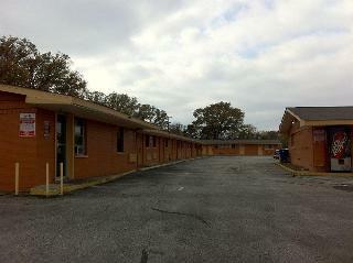 Western Skies Motel