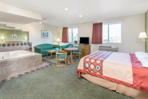 Hotel Super 8 By Wyndham West Middlesex/sharon Area