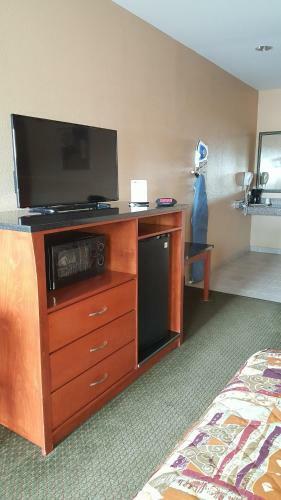 Motel Budgetel Inn And Suites