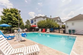Motel Baymont Inn & Suites - Columbia