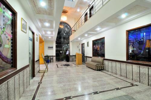 Hotel Maharaja Residency