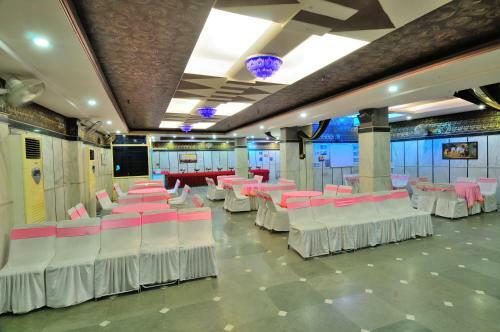 Hotel Maharaja Residency