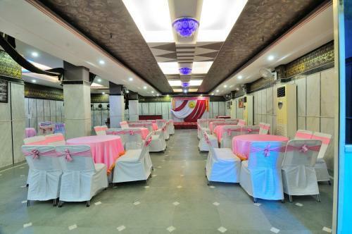 Hotel Maharaja Residency