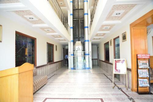Hotel Maharaja Residency