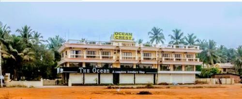 Ocean Crest Hotel