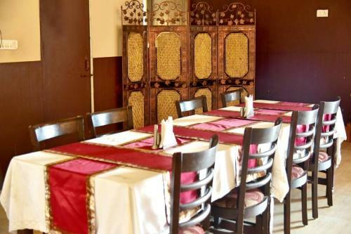 Hotel Xomotel Ranikhet Heights