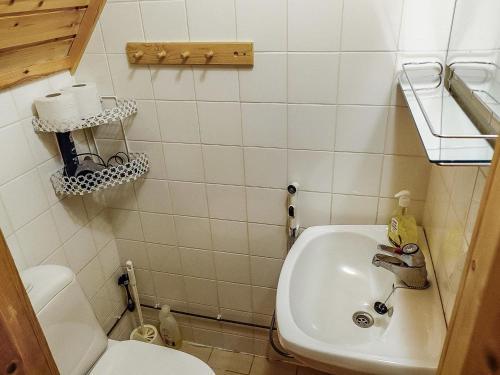 Holiday Home Oloskammi 5