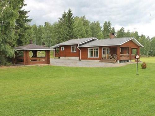Holiday Home Pet�j�inen